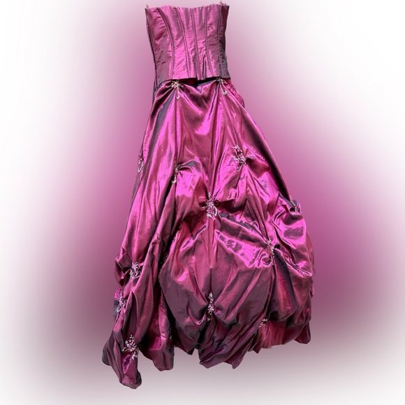 Party Time Formal Dress Size 4 GUC - Picture 4 of 8